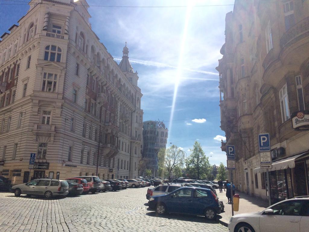 Historic Centre-Spacious Apartment Praha Bagian luar foto