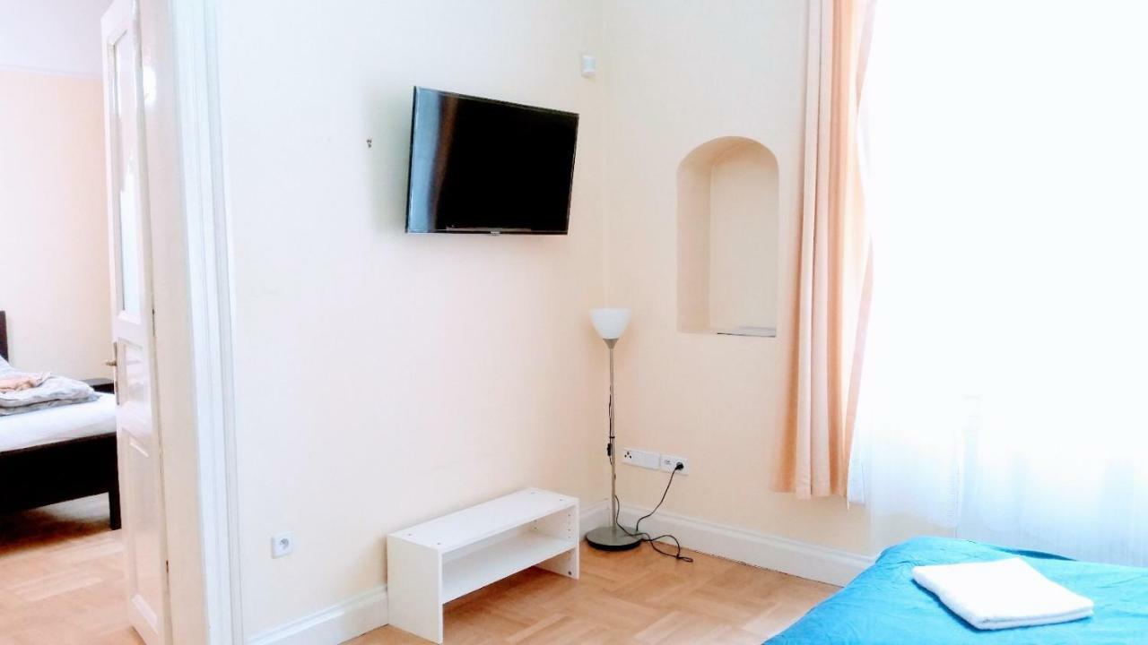 Historic Centre-Spacious Apartment Praha Bagian luar foto